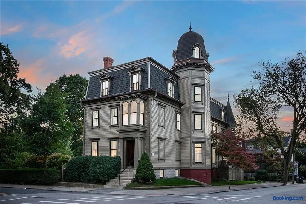 The Underwood-hale House