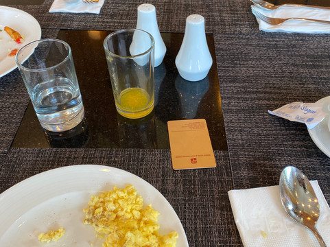 雷德托普酒店主图