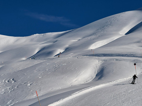 胡伯塔酒店主图