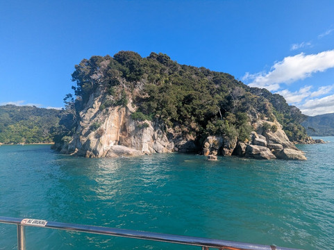 Abel Tasman Sea Shuttle Ltd-莫图伊卡必去景点
