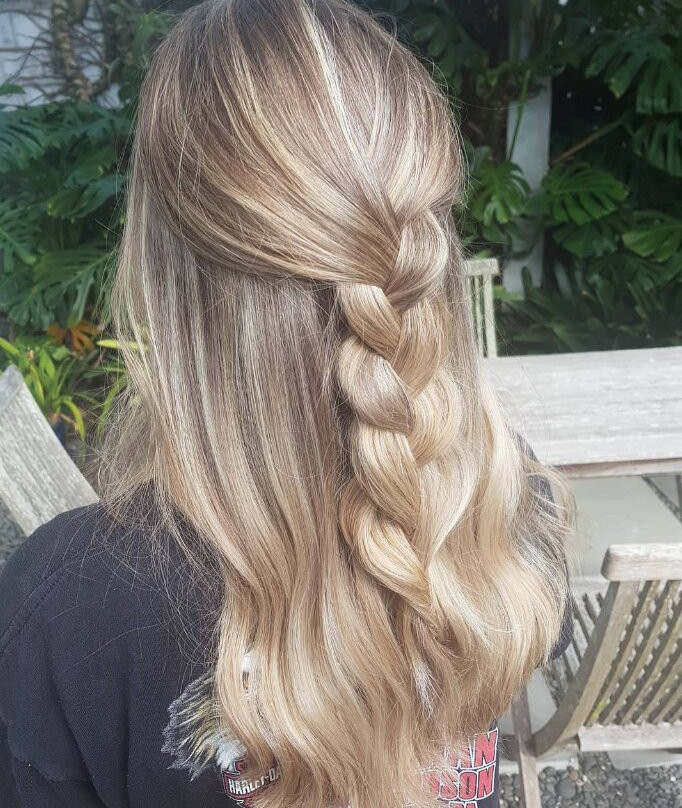 Vivo Hair & Beauty-里默拉必去景点