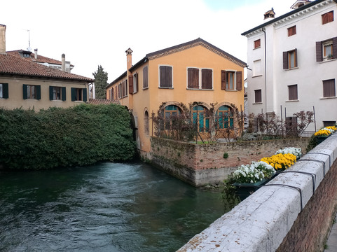 Via Buranelli-特雷维索必去景点