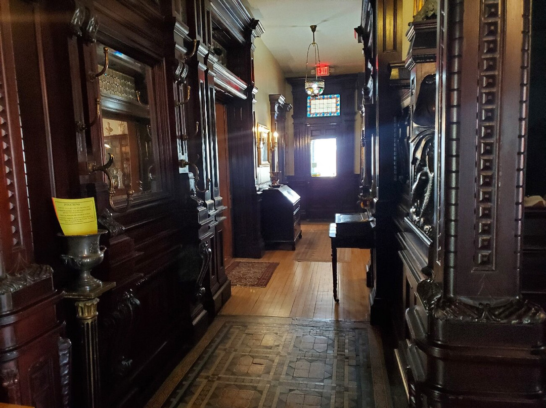 Shakespeare Chateau Inn and Gardens Bed & Breakfast主图
