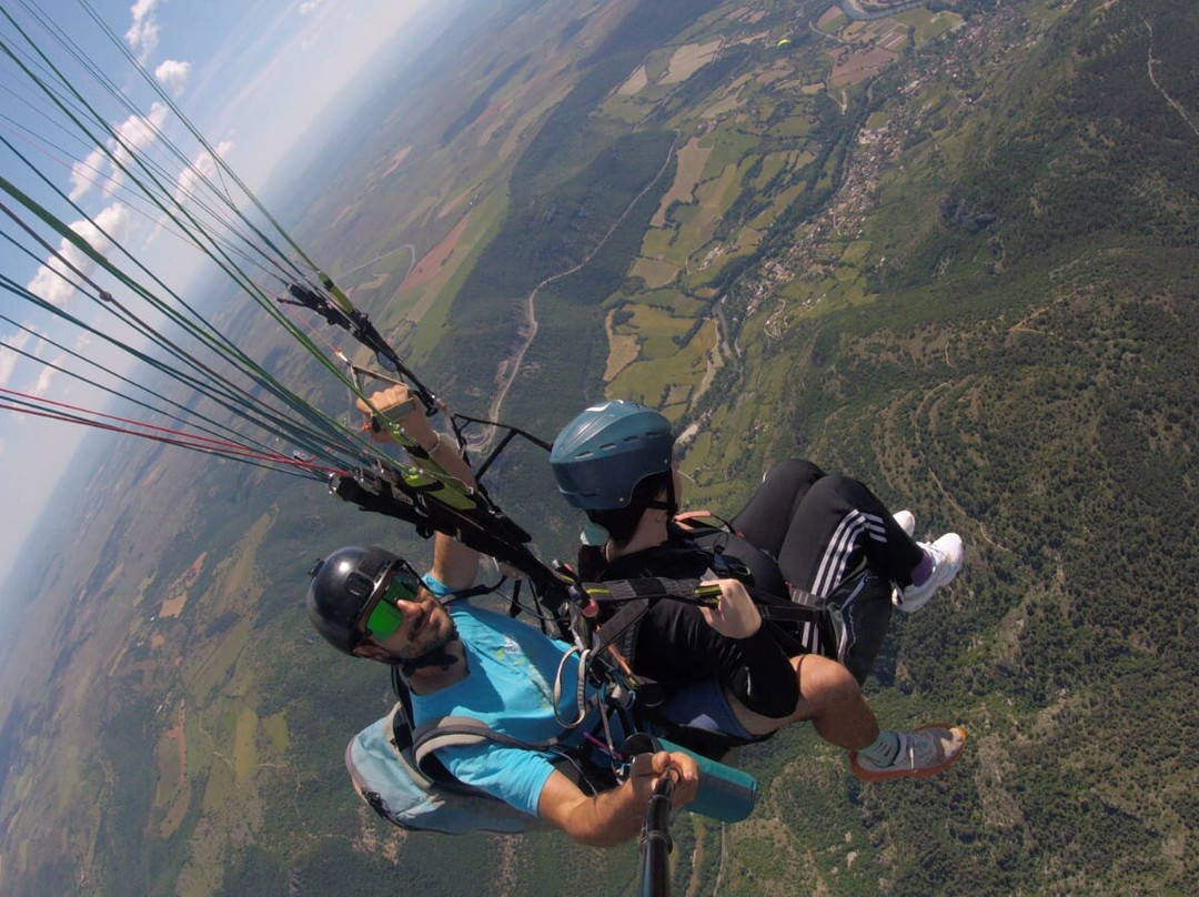 Fly Millau Parapente-米约必去景点