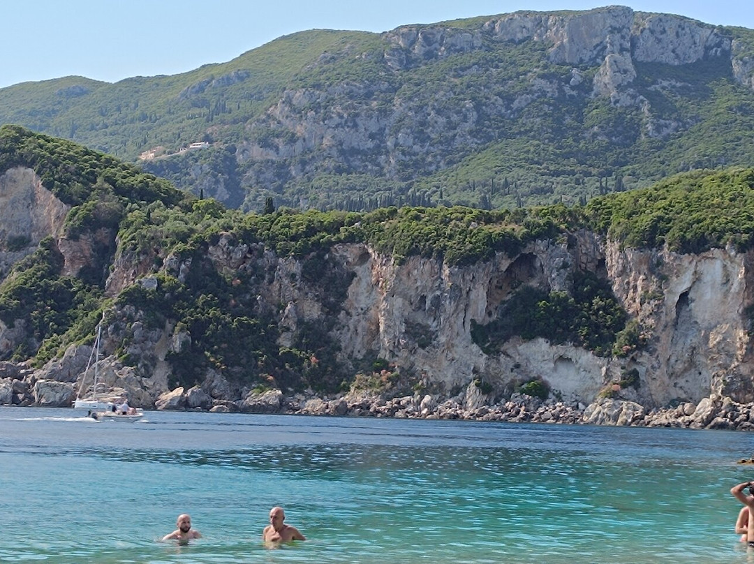 Rovinia Beach-Paleokastritsa必去景点