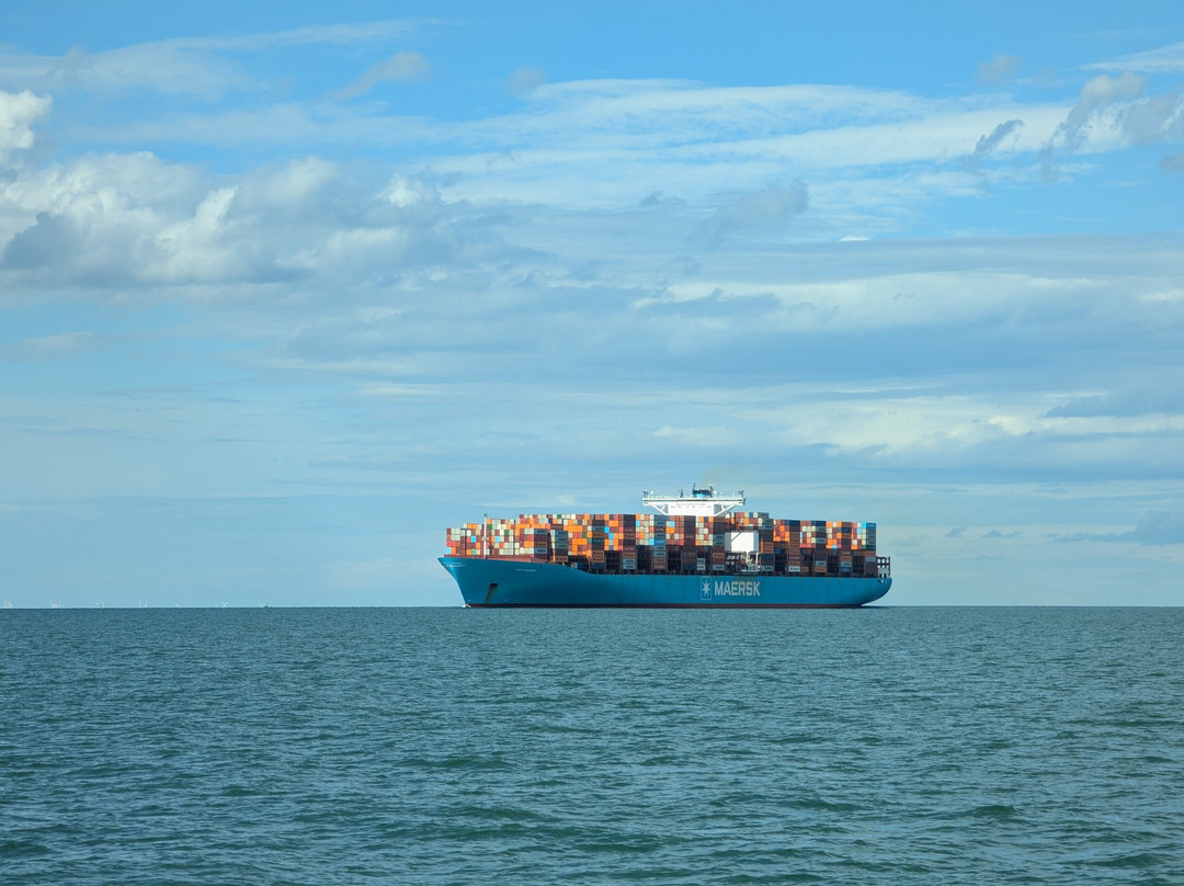 X-Pilot - Marine A Services-Queenborough必去景点