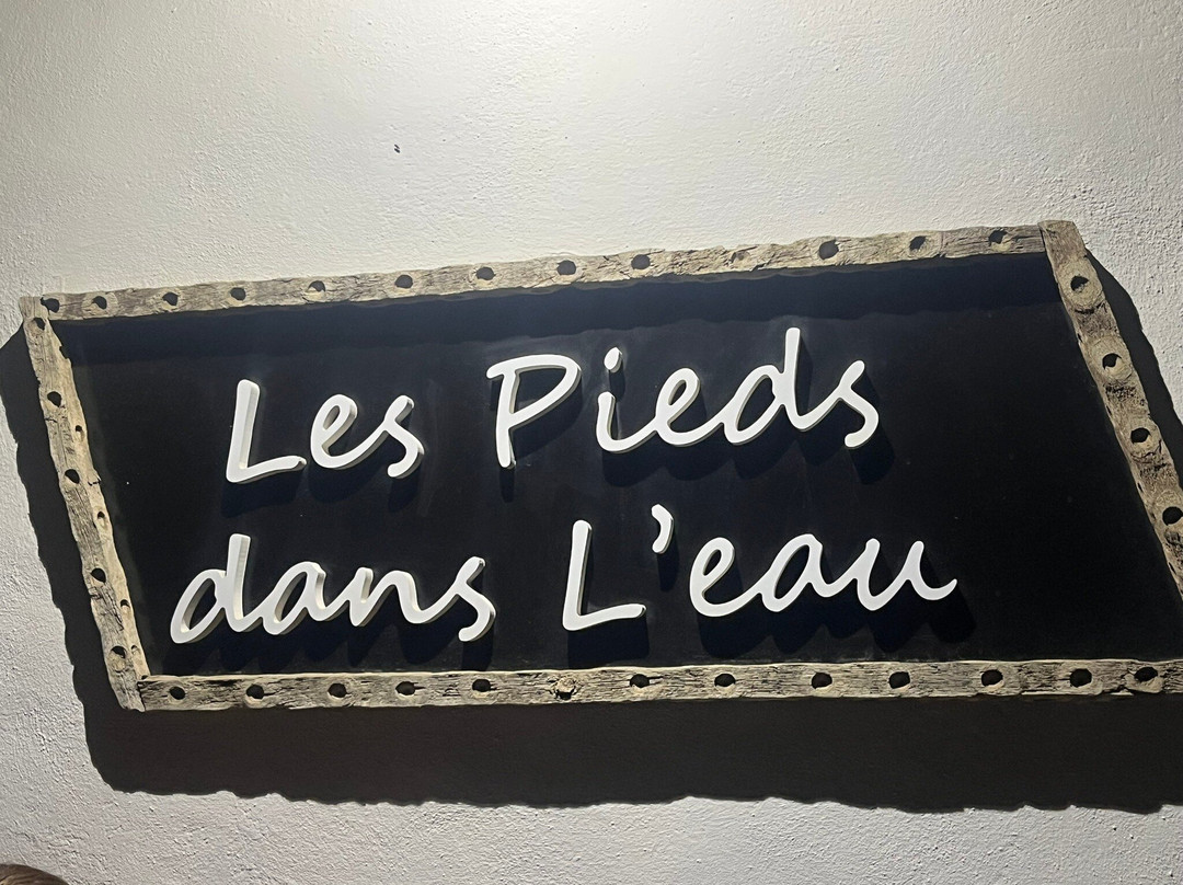 Les pieds dans l'eau