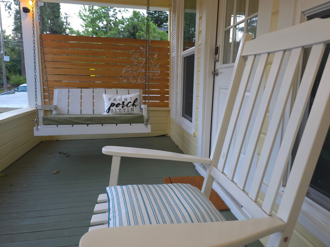 Parkside Acoustic Bed & Breakfast