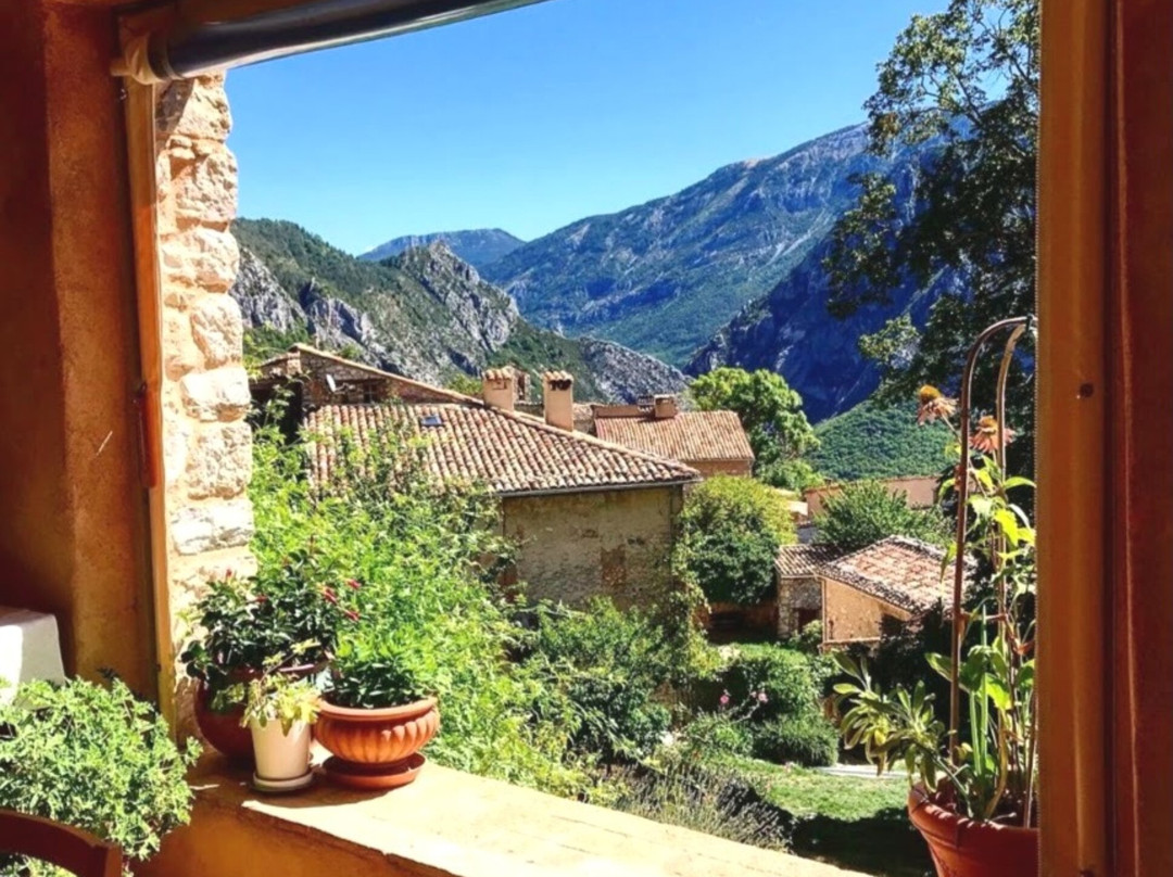 Chasteuil Vacation Rentals  • The Little Château of Chasteuil • Studio • Bed and Breakfast主图