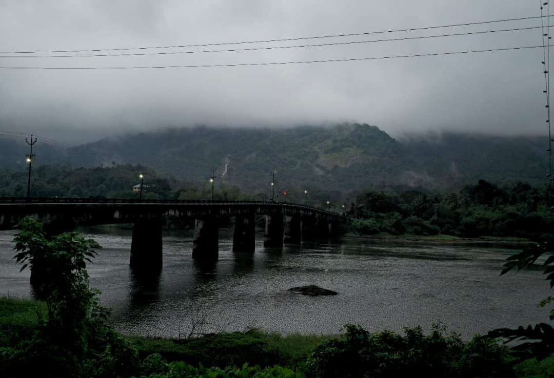 Tharavaadu Kolapra