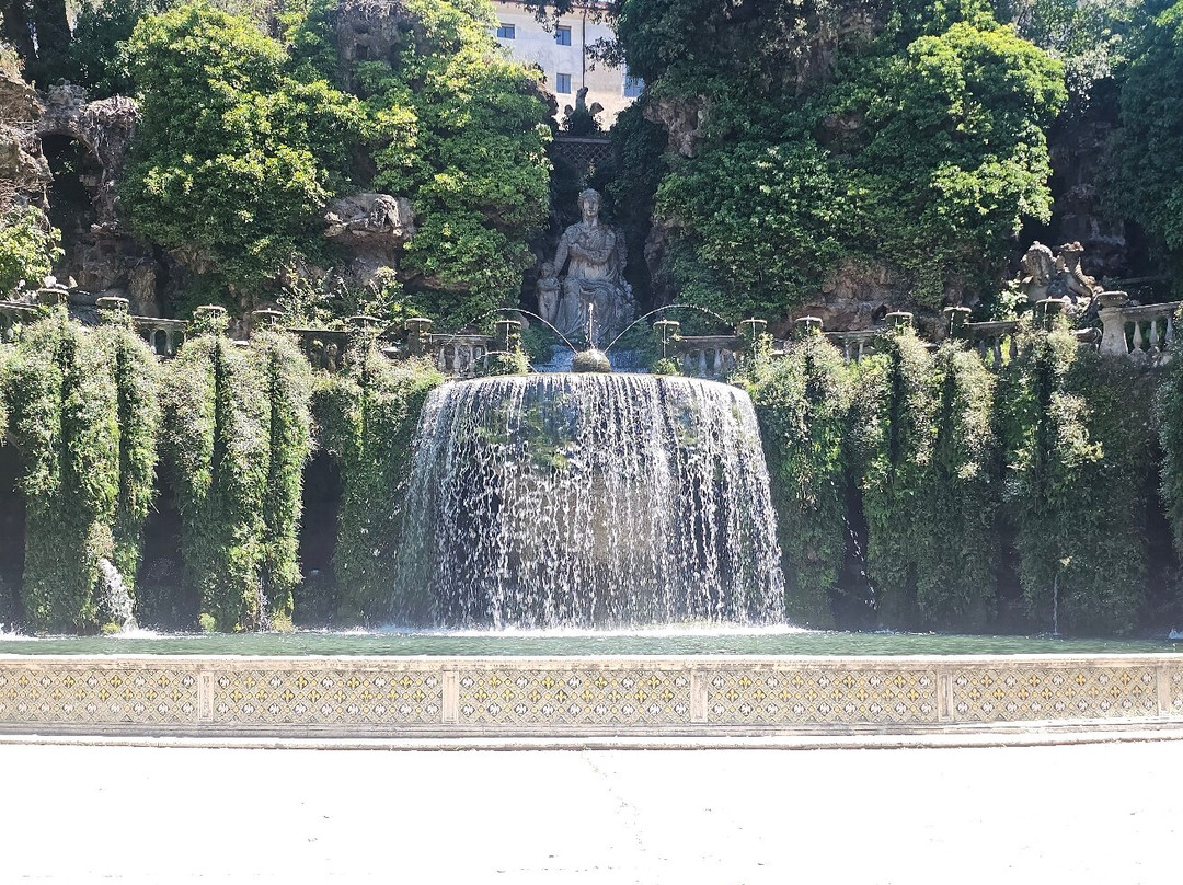 伊斯特别墅-蒂沃利必去景点