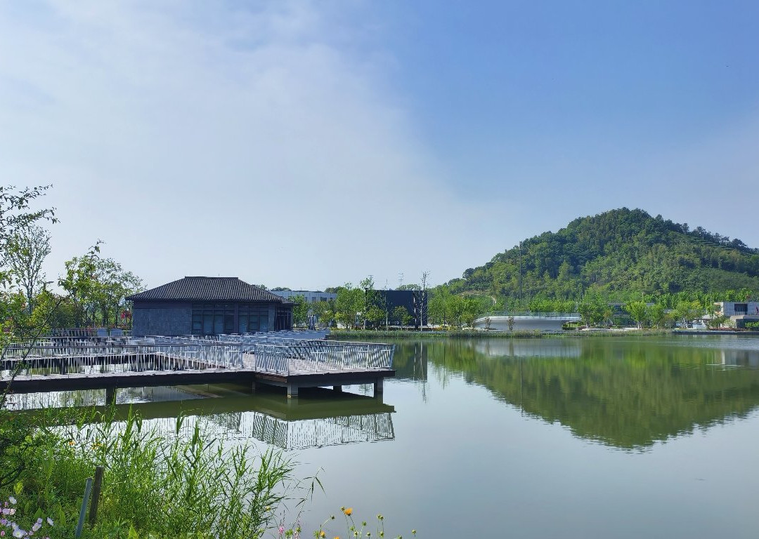 湖州西塞山鸿居酒店主图