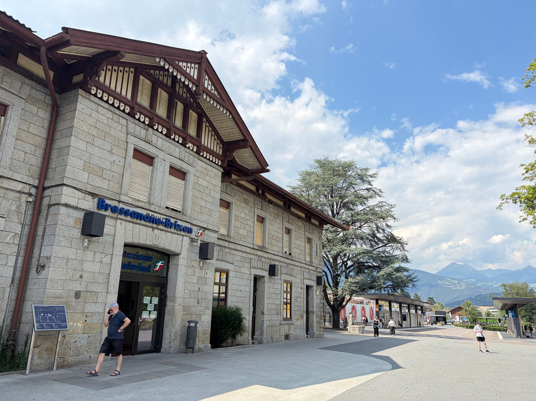 Stazione ferroviaria di Bressanone-布雷萨诺内必去景点