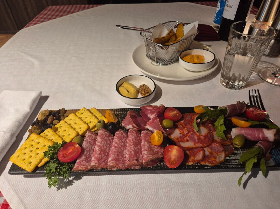 Paris Bistro