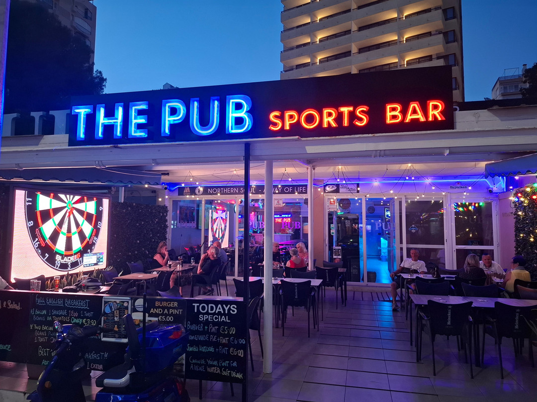 The Pub, Sport's Bar.