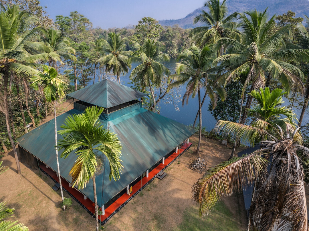 Thattekad酒店住宿-Amritara Riverside Camp