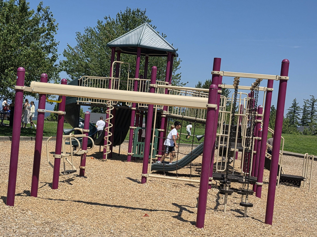 Altamont Park