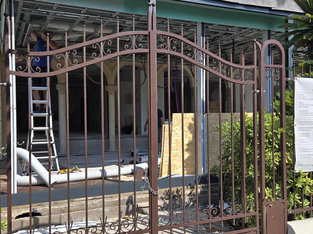 阿斯托利亚酒店主图