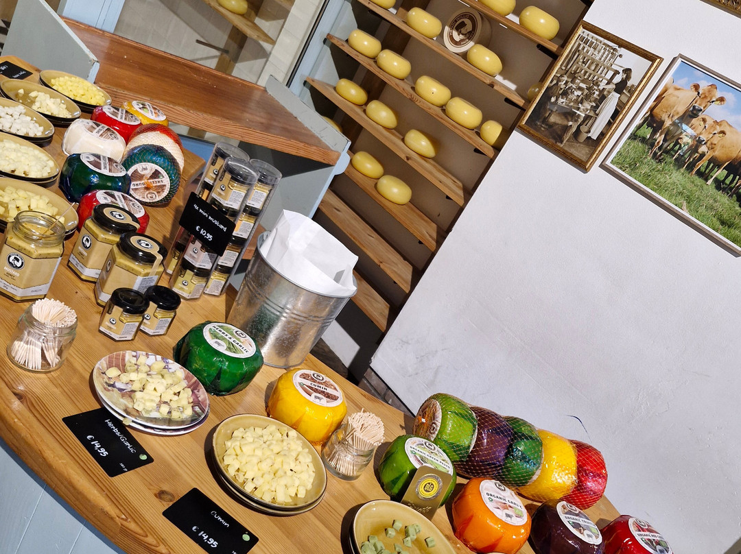Alida Hoeve Cheese Farm & Wooden shoe factory-福伦丹必去景点