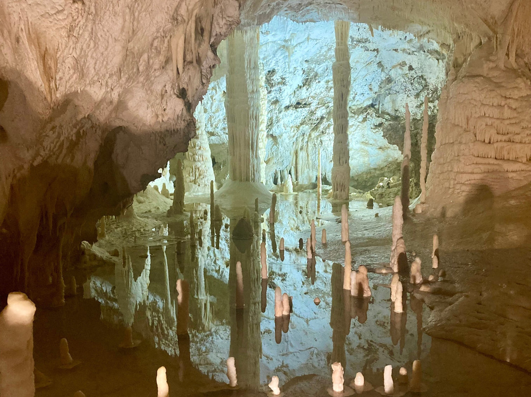 Grotte di Frasassi-Genga必去景点