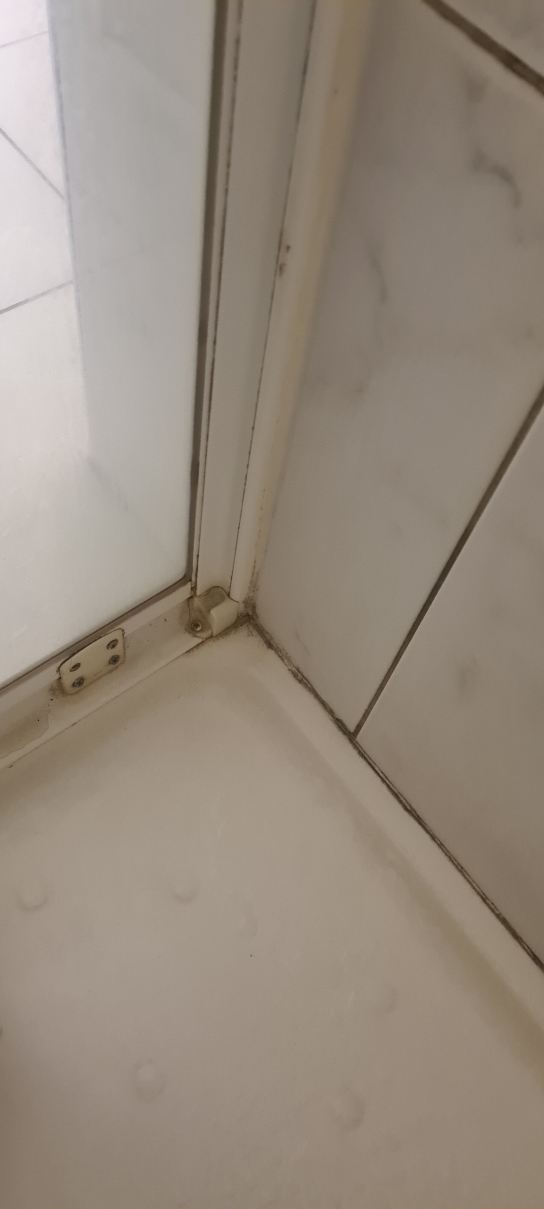 埃尔特姆盖特威酒店-客卧
