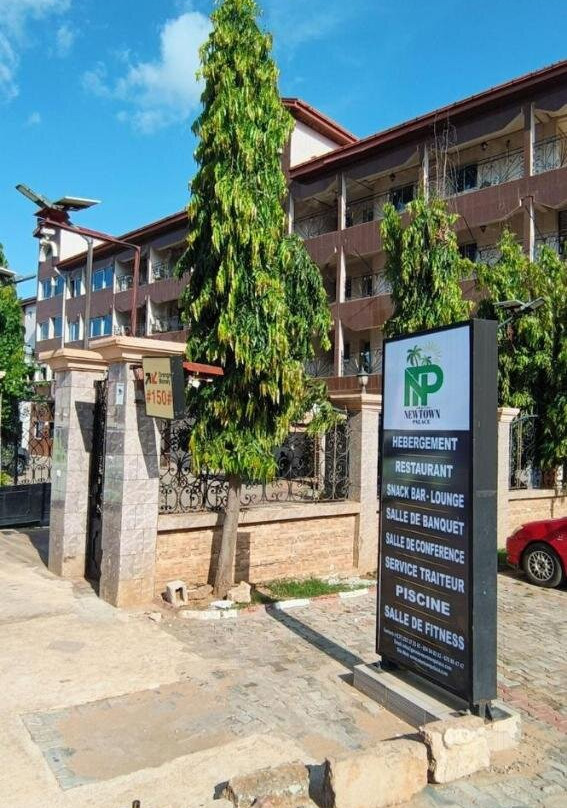 New Town Palace Hotel