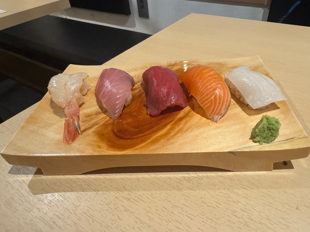 炭焼炉端 魚のいしさか