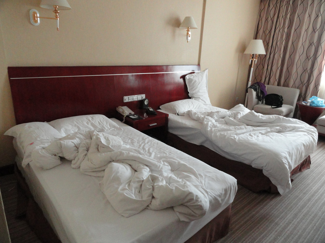 焦作云水涧酒店（焦作高铁站店）主图