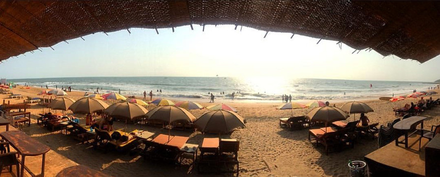 Janet & Johns Beach Resort Since 1989