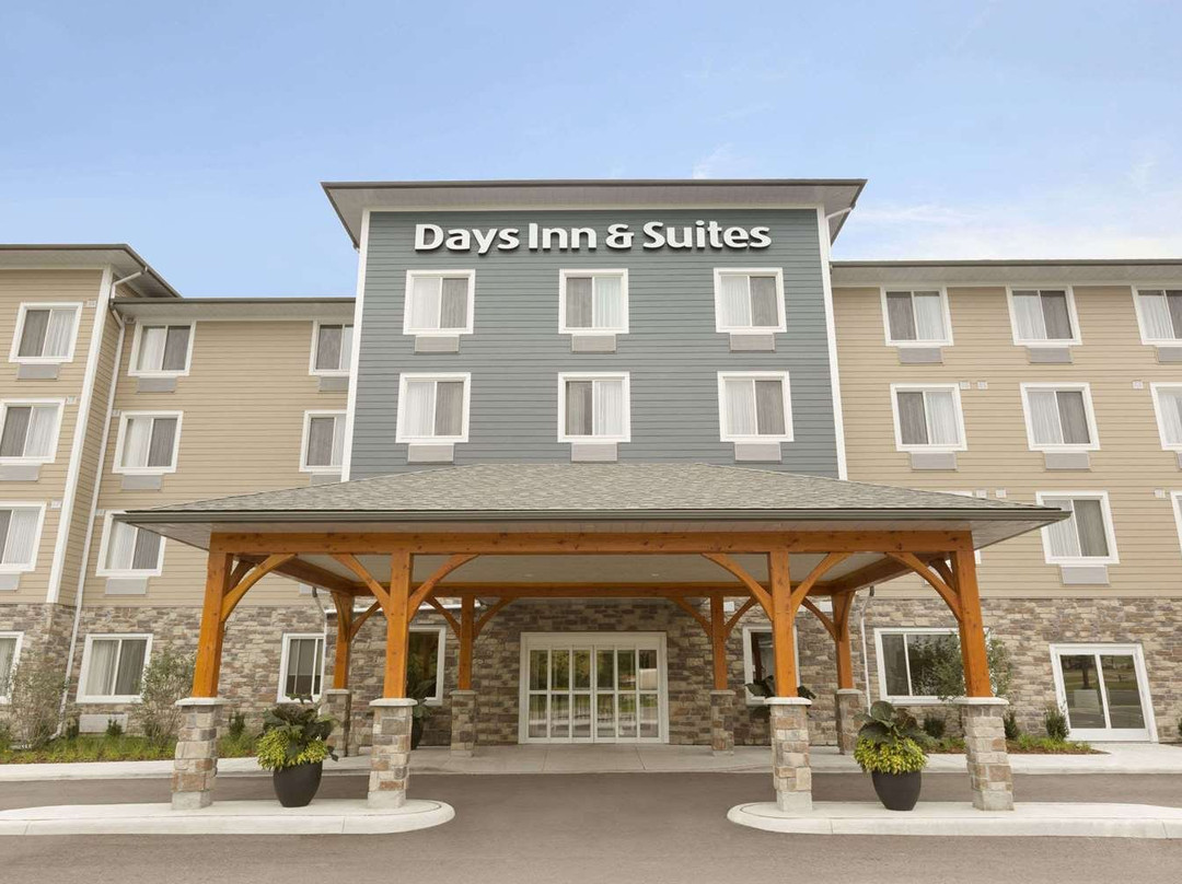 Days Inn And Suites By Wyndham Lindsay主图