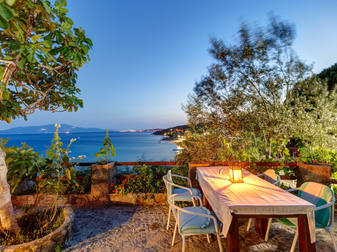 Assos酒店住宿-Assos Terrace Hotel