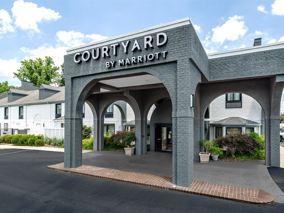 Courtyard Winston-Salem University主图