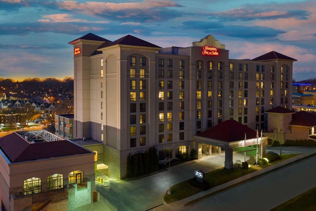 Hampton Inn & Suites Kansas City-Country Club Plaza-官方