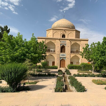 Bibi Dokhtaran Mausoleum景点图片