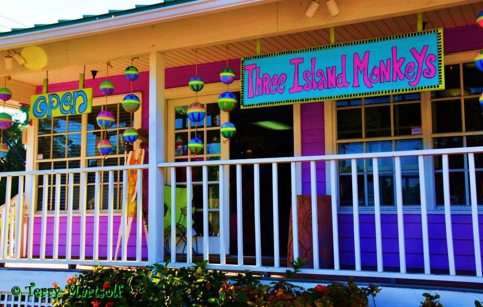 Three Island Monkeys-长船礁必去景点