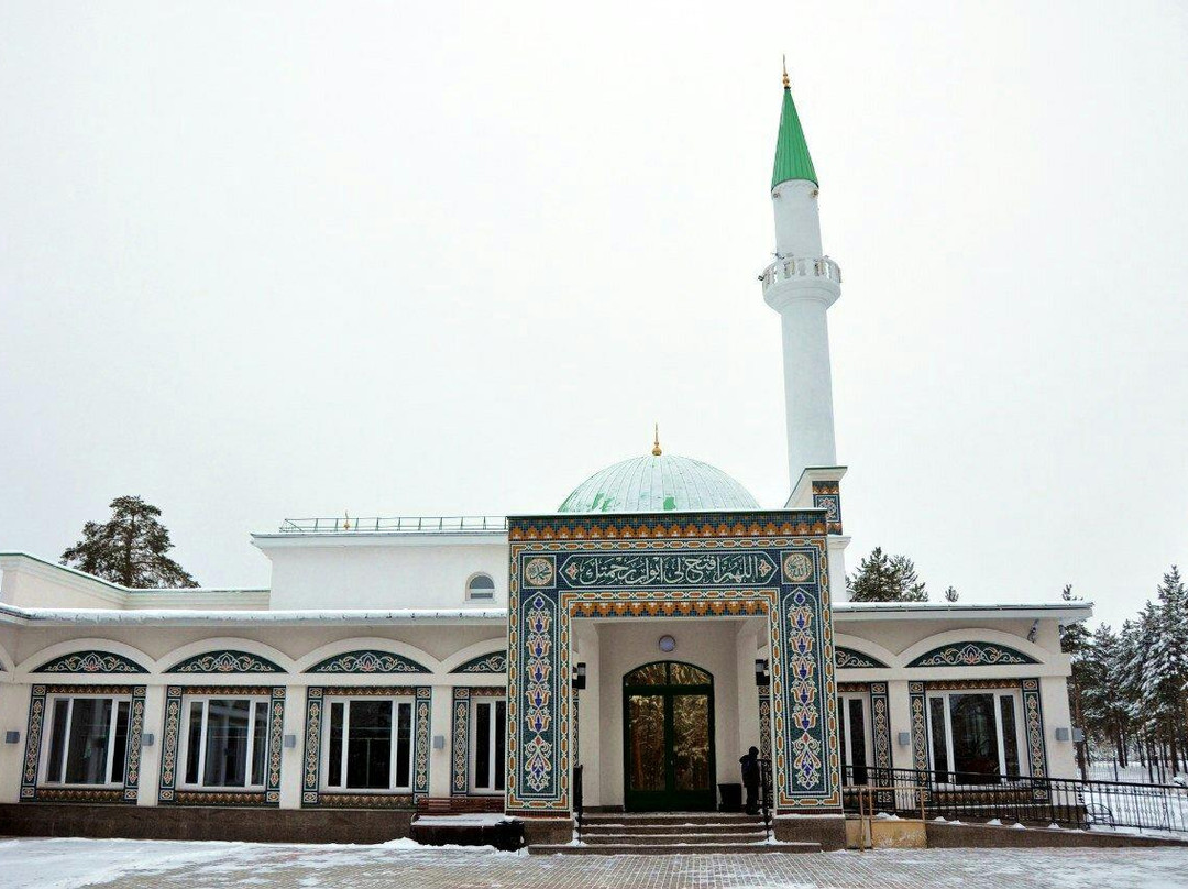 Kogalym Mosque景点图片