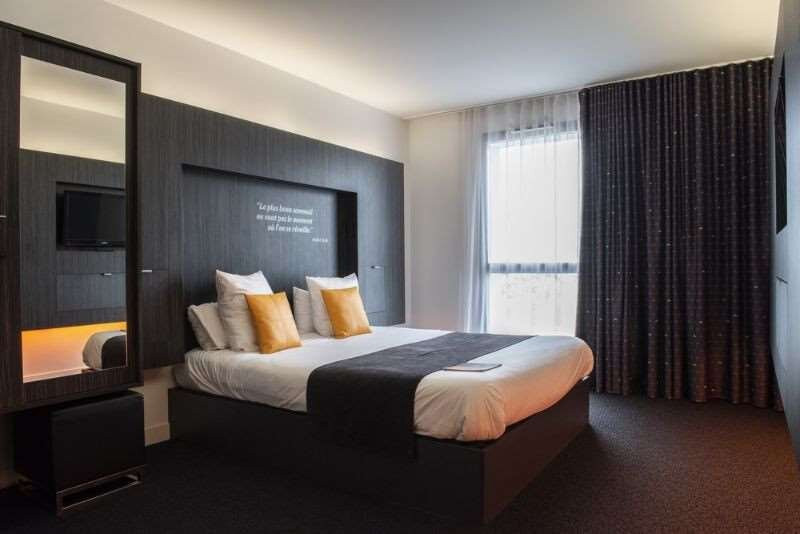 比欧酒店主图