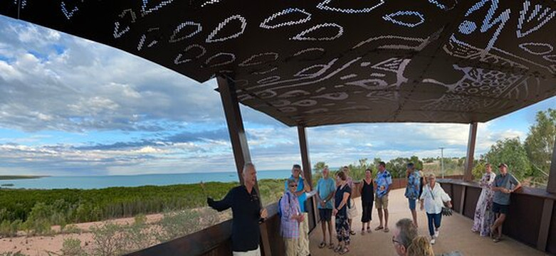 Salty Plum Social-布鲁姆必去景点