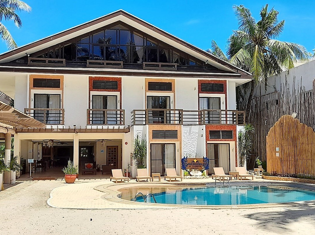 麦克罗特客栈&套房主图