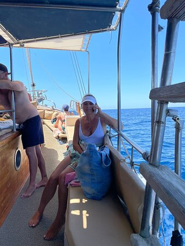 Pyrgaki Cruises paros-帕罗奇亚必去景点