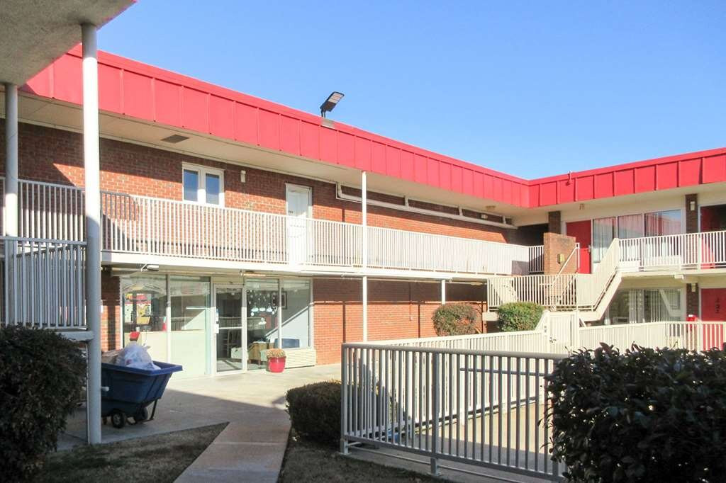 Econo Lodge Paducah West I-24