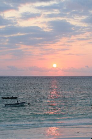 多恩维海景酒店主图