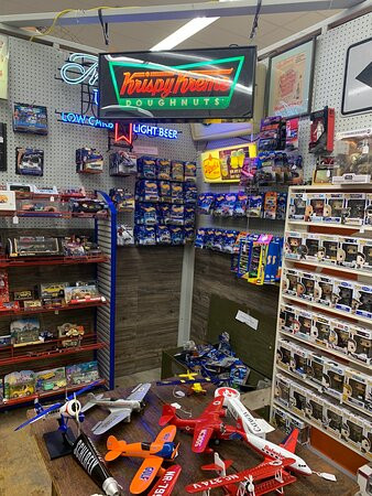 Out of the Cedar Chest Antiques & Interiors-卡明必去景点