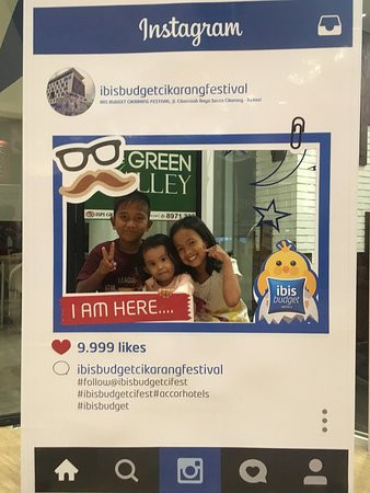 西卡朗节庆宜必思快捷酒店主图