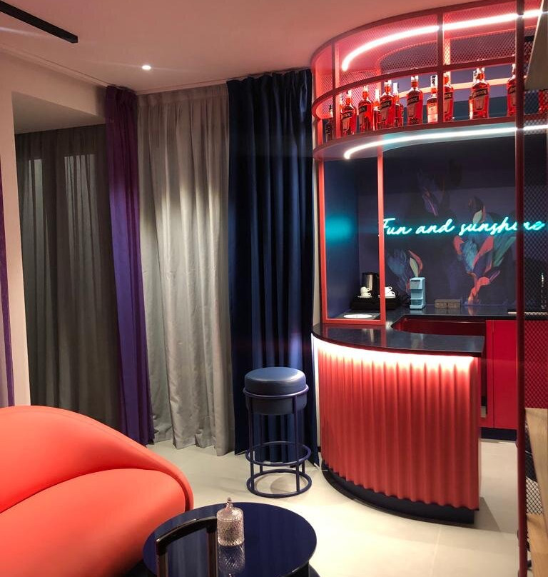 Demo Hotel Design Emotion主图