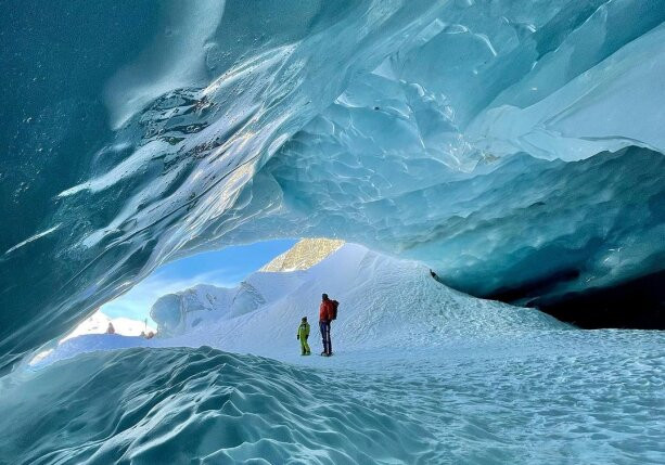 Grotte De Glace Du Glacier D'arolla景点图片