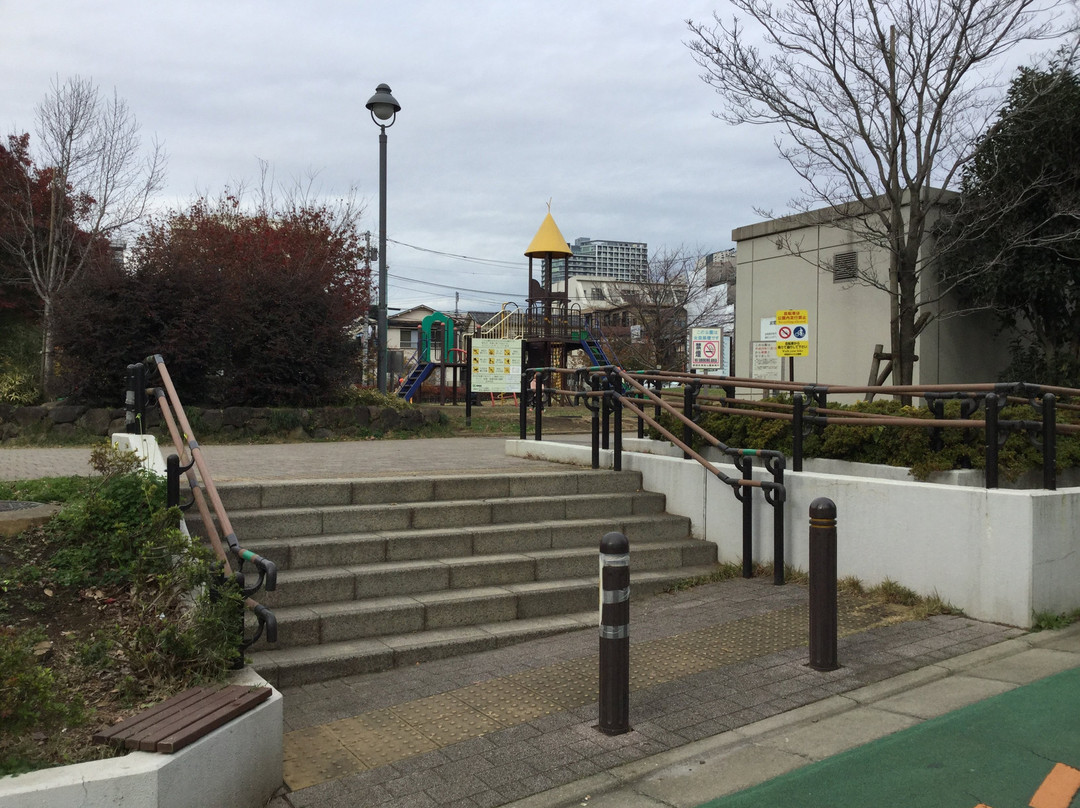 Tomihisa Sakura Park-新宿区必去景点