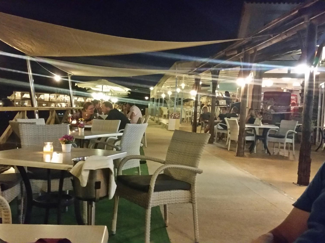 Cala Anguila餐馆和美食-Restaurante Vela Romántica