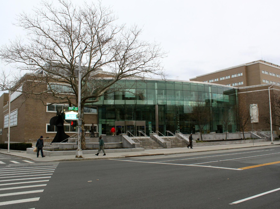 Hartford Public Library景点图片