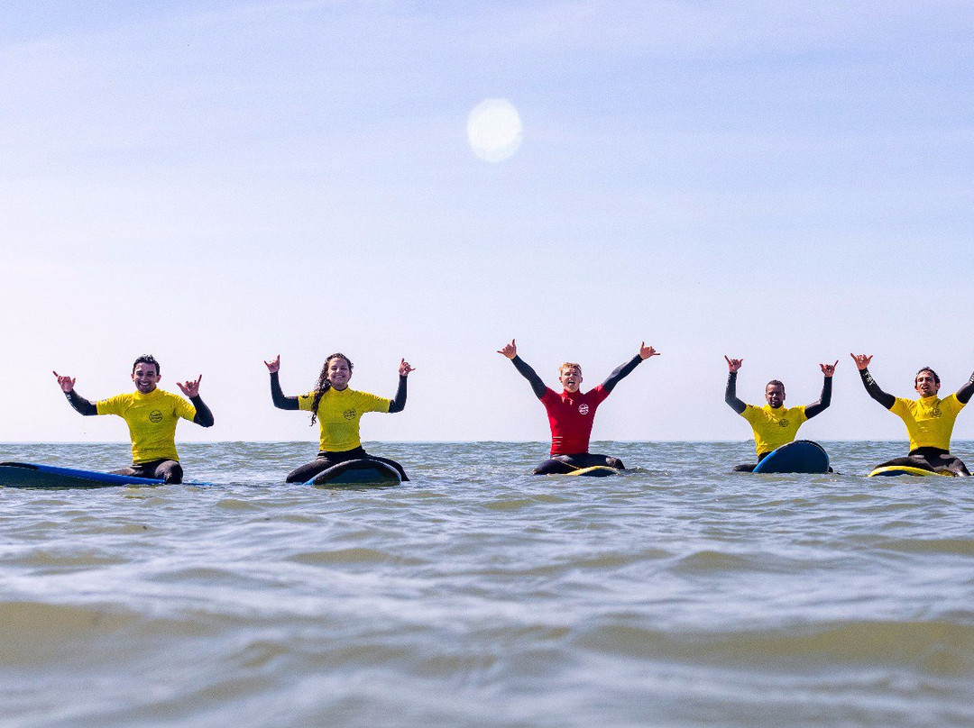 Surfing Croyde Bay景点图片